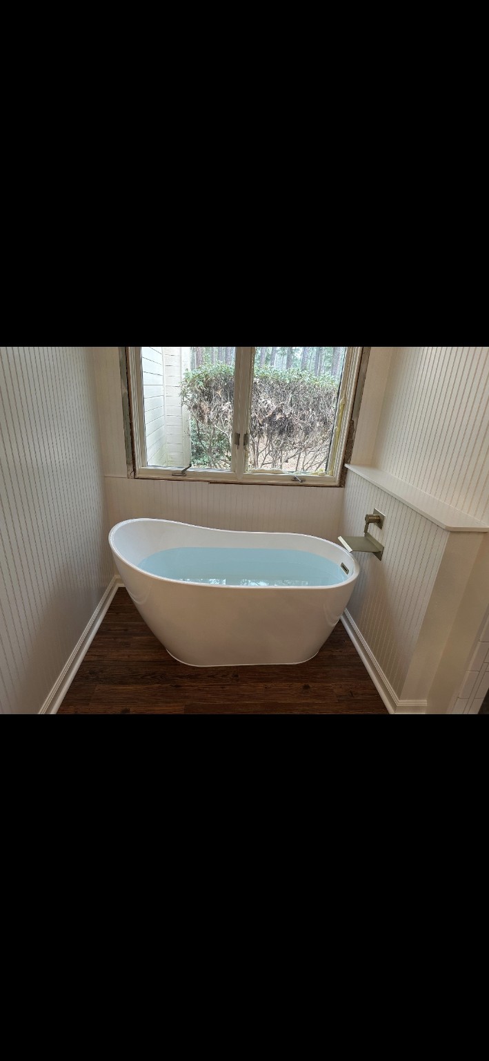free standing tub